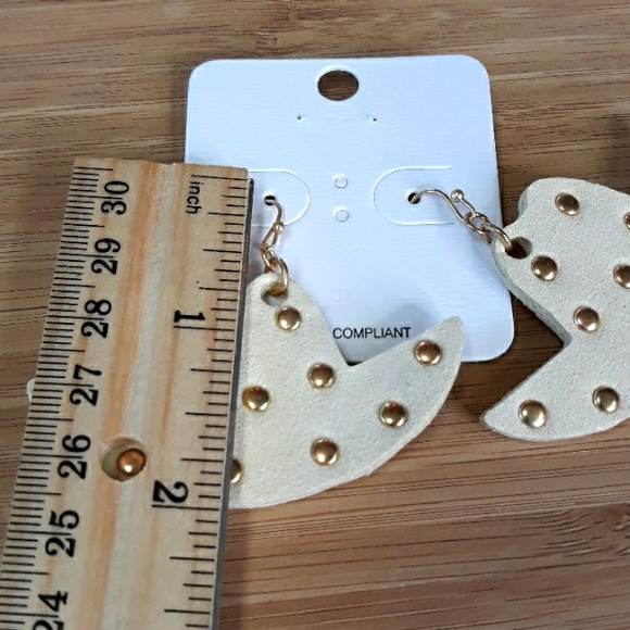 3 For $15 COWBOY HAT SUEDE COWGIRL EARRING - Picture 7 of 7